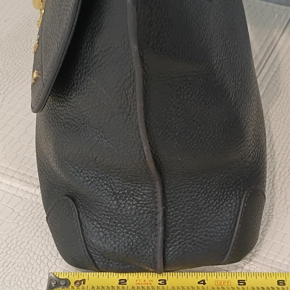 Beautiful MCM Black Leather Shoulder Crossbody Bag w/ Goldtone Hardware - Picture 16 of 16